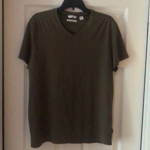 Calvin Klein tshirt